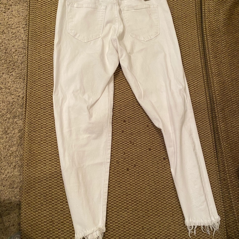 KanCan Los Angela’s  White Estilo size 27